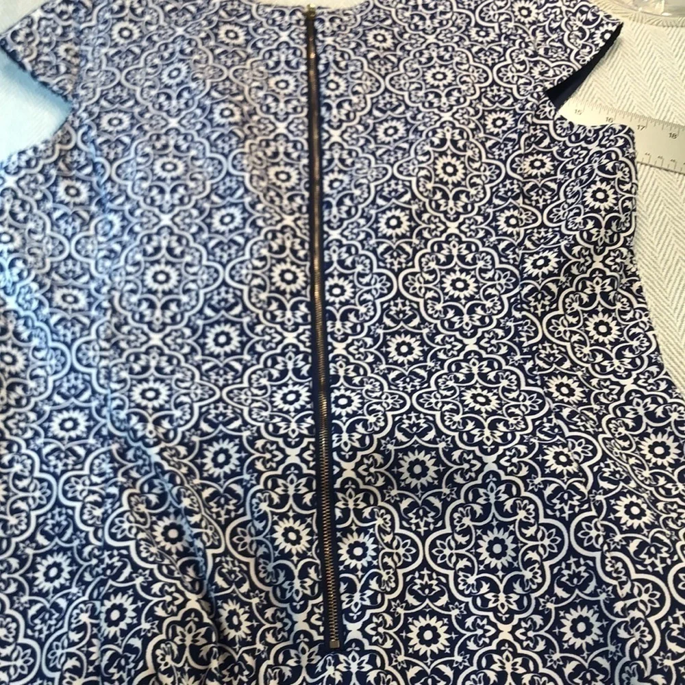 AGB BLUE WHITE CAP SLEEVE DRESS Size 16 EXCELLENT CONDITION PREWORN SO PRETTY
